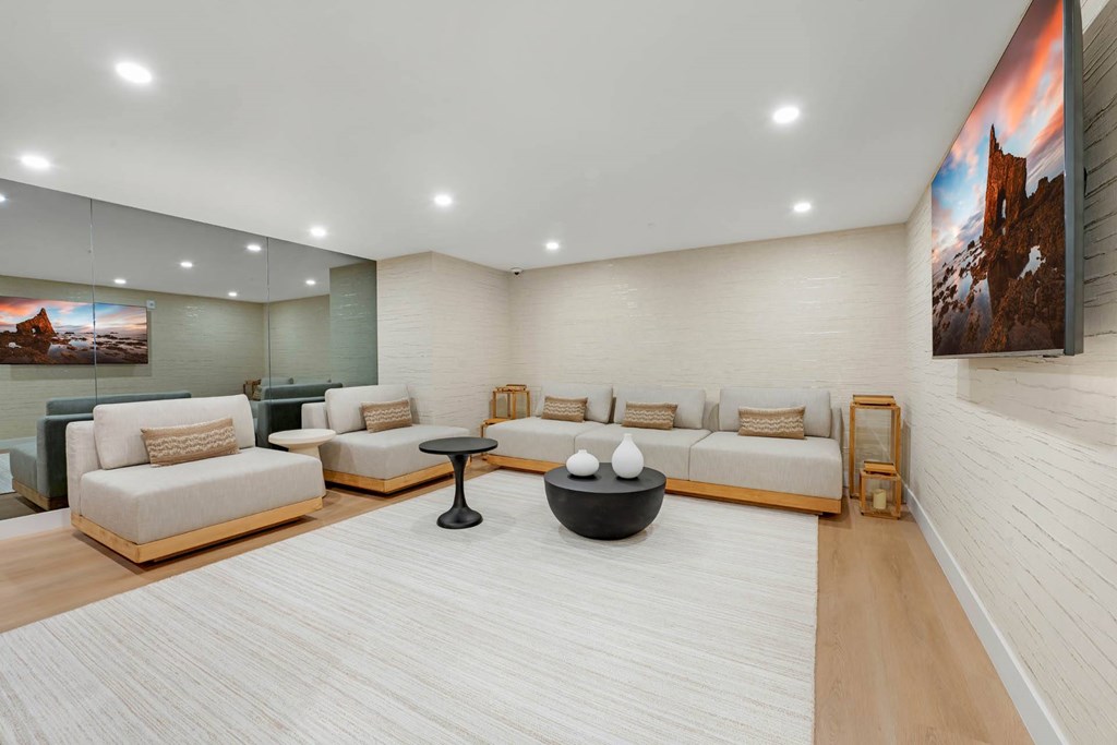 Palma Beverly HIlls Spa Sitting Area