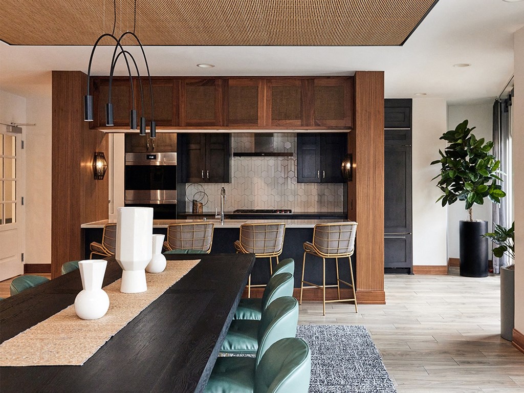 Entertainment Lounge