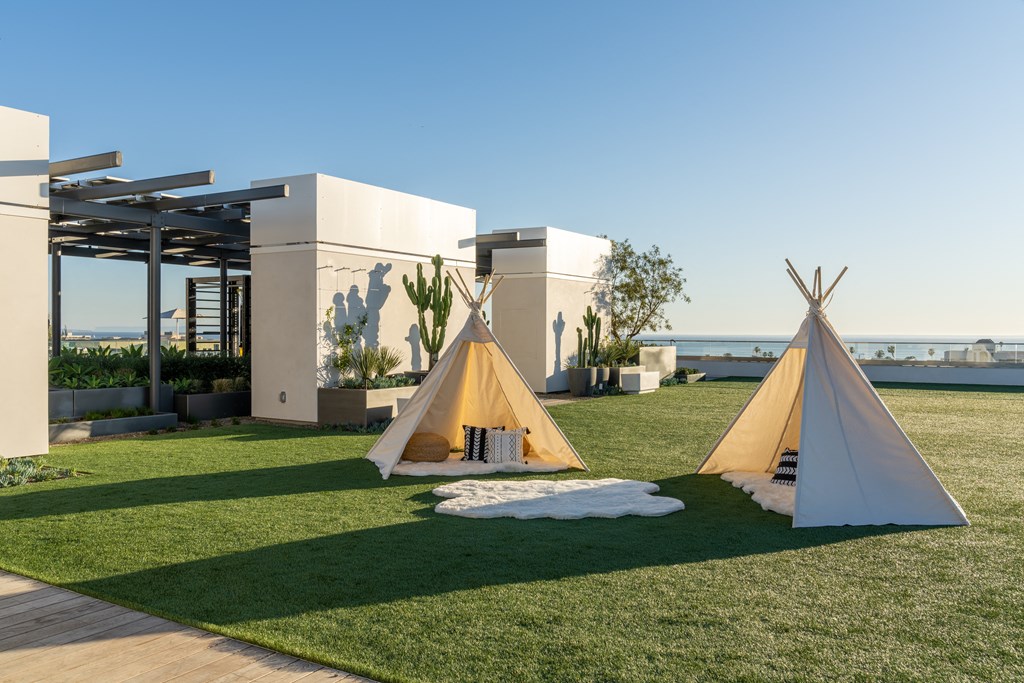 one acre fully programmed private rooftop park