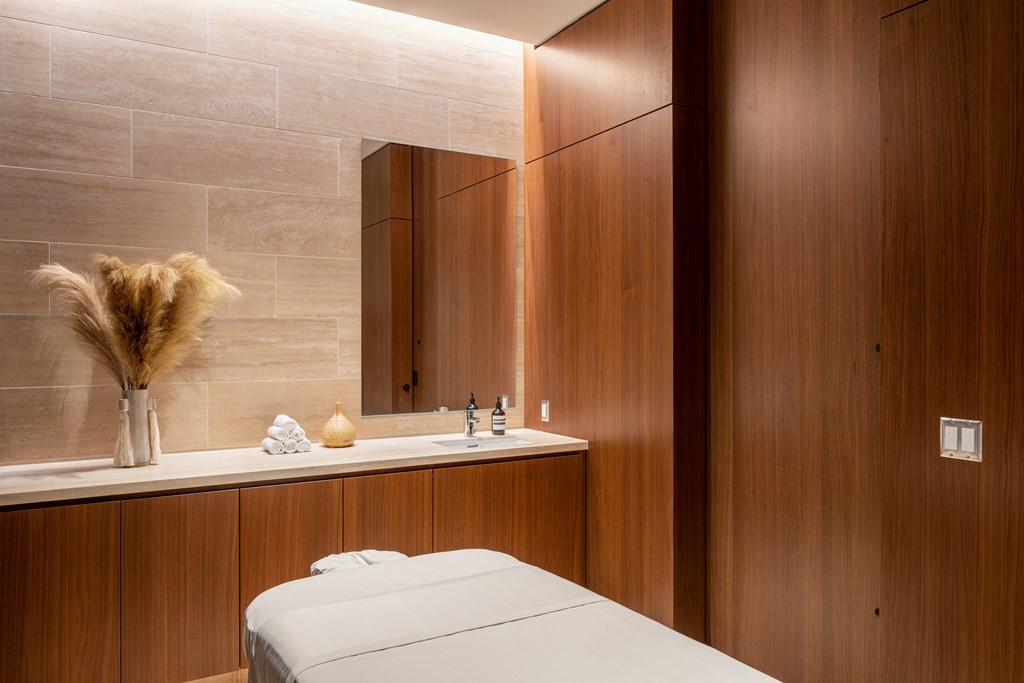 spa treatments facials, massages, physical therapy, medical spa services