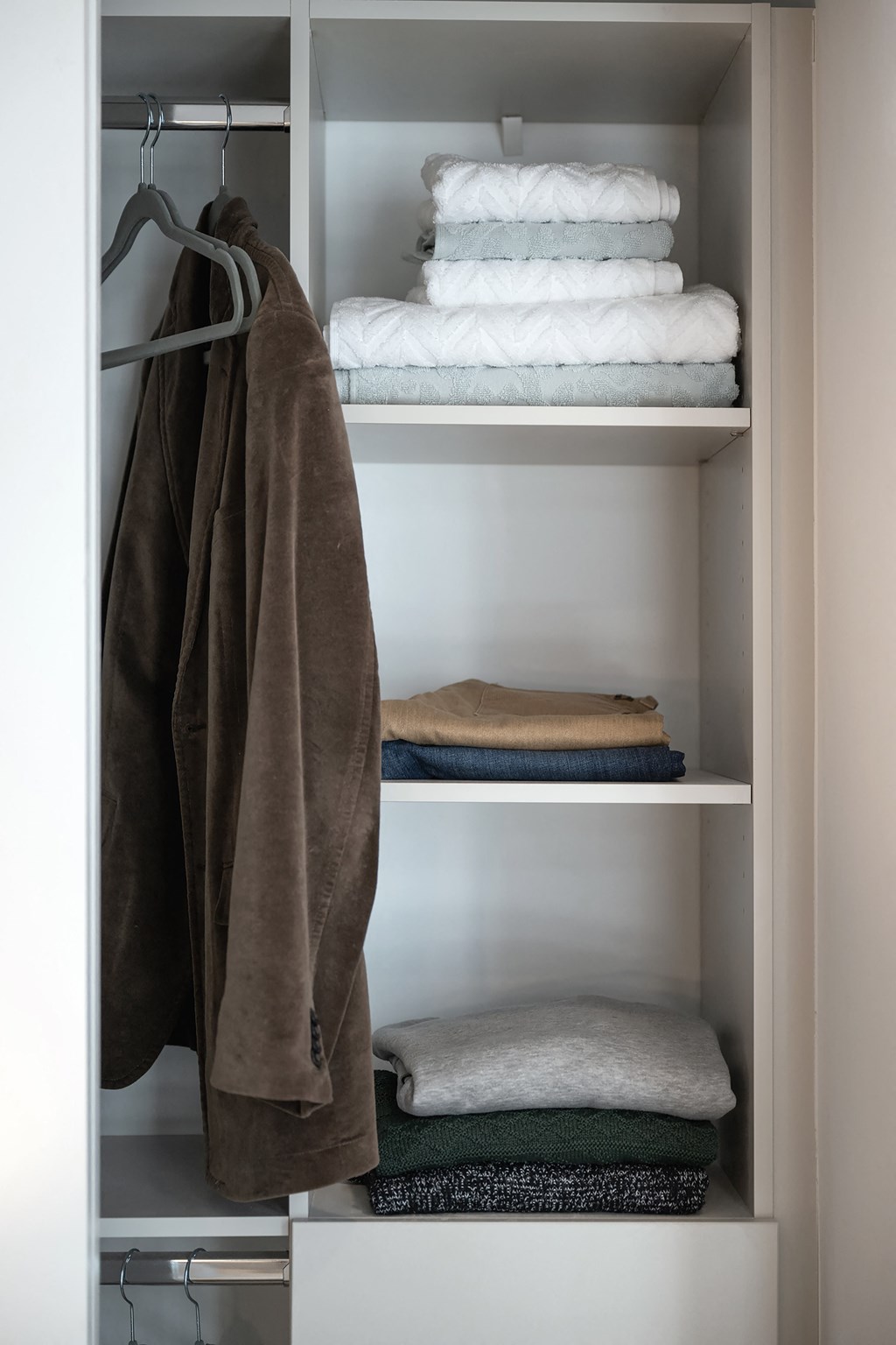 Custom Closet Organizers and Shelving