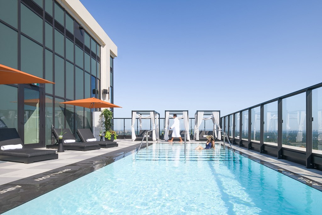 LIDO - Signature Rooftop Pool