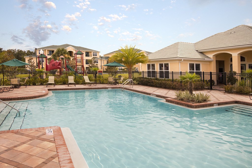 Laurel Oaks Apartments, 2700 Laurel Hollow Drive, Leesburg, FL RentCafe