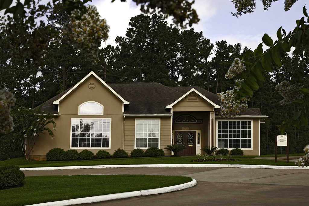 High Pointe Plaza Apartments in Lufkin TX