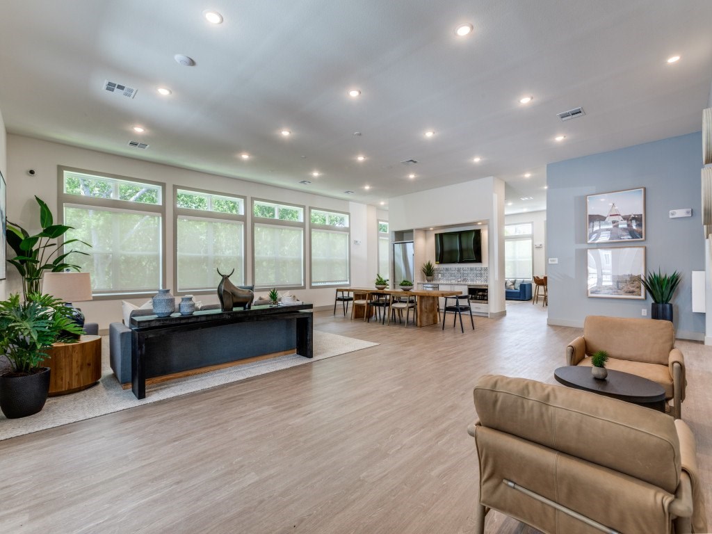 Club Room at Carson Crossing Apartments in Austin