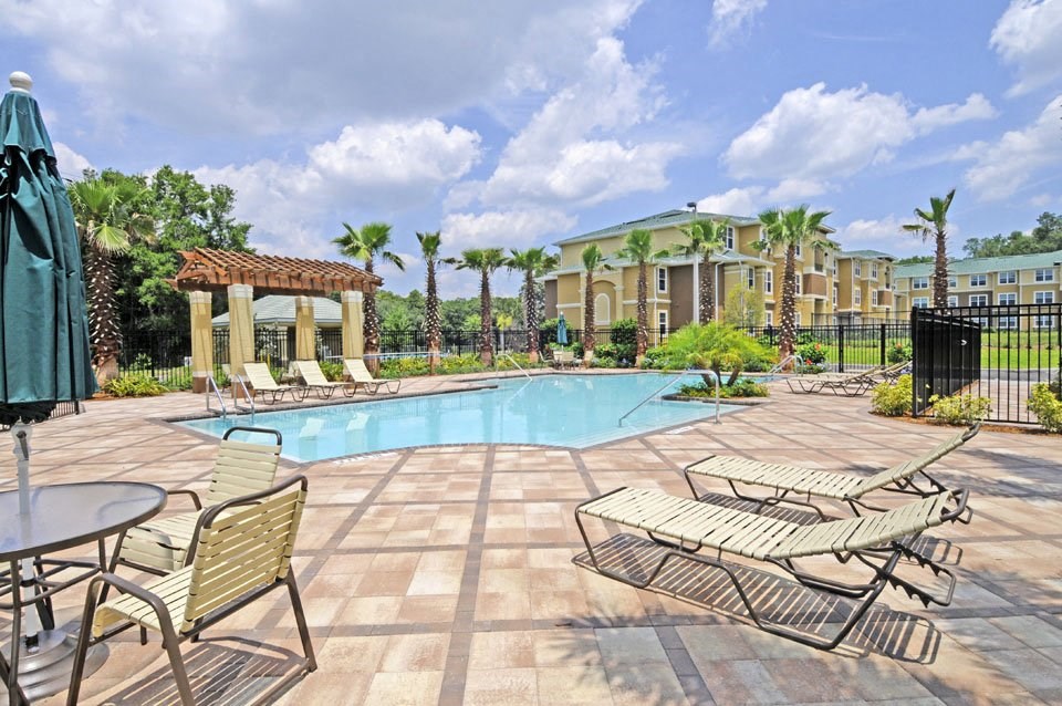 Swimming Pool at Autumn Place Apartments Temple Terrace FL