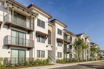 Exterior of Azura Luxury Apartments in Kendall, FL