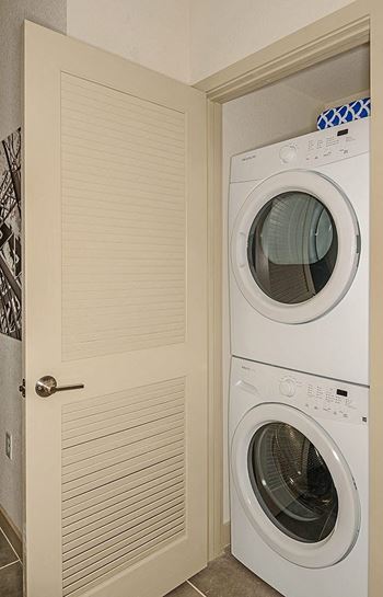 Apartments with In-Home Washer and Dryer at Azura in Kendall FL