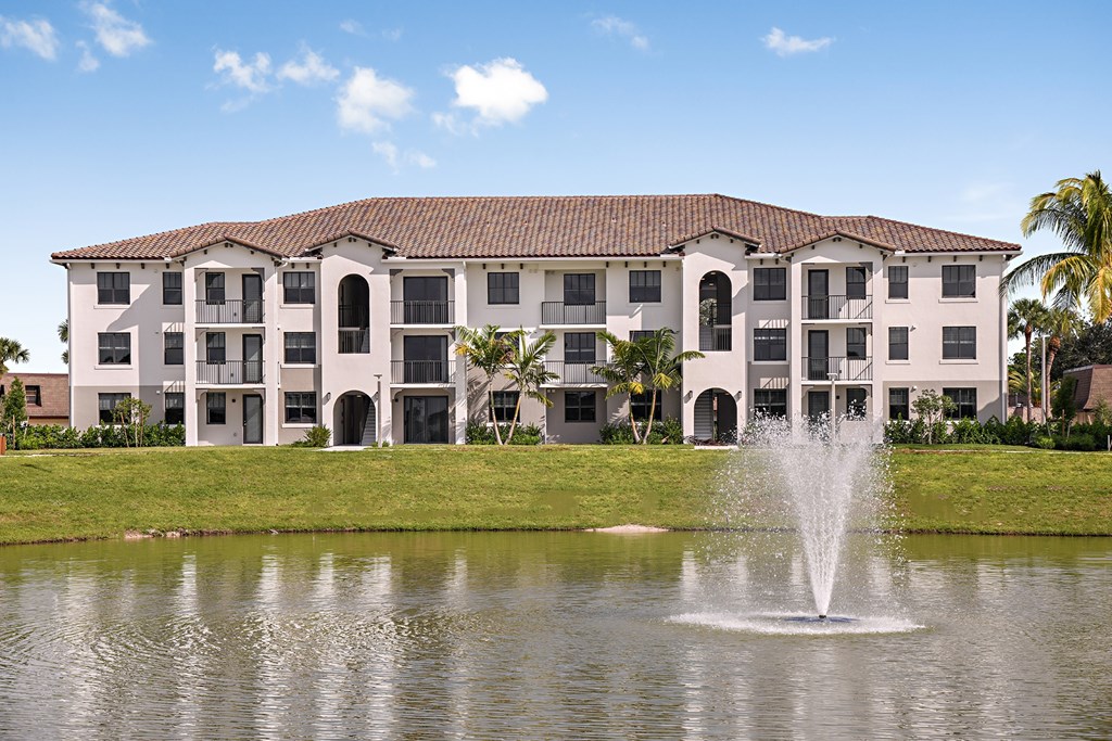 Exterior at Boca Vue Apartments in Boca Raton FL