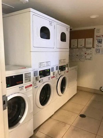 9051 Katella Ave 2-3 Beds Apartment, Affordable for Rent - Photo Gallery 3