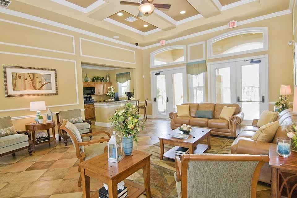 Clubhouse at Cross Creek Apartments in Tampa FL