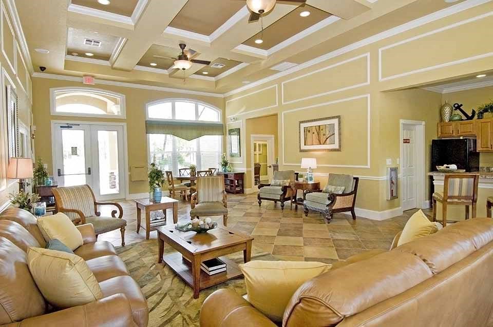 Clubhouse at Cross Creek Apartments in Tampa FL