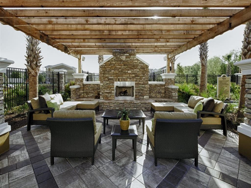 Fireside Lounge at Bennett Creek Apartments in Jacksonville FL