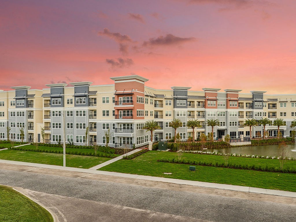 Exterior View at Grady Square, Tampa, FL