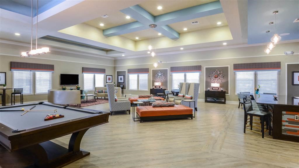 Club Room with Billiards at The Sedona Luxury Apartments in Tampa FL
