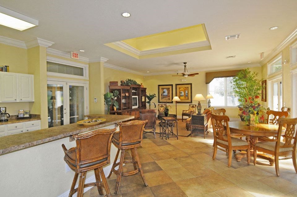 Clubhouse at Grande Oaks Apartments in Tampa FL