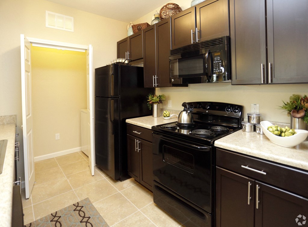 Fully Equipped Kitchens at Bennett Creek Apartments in Jacksonville, FL