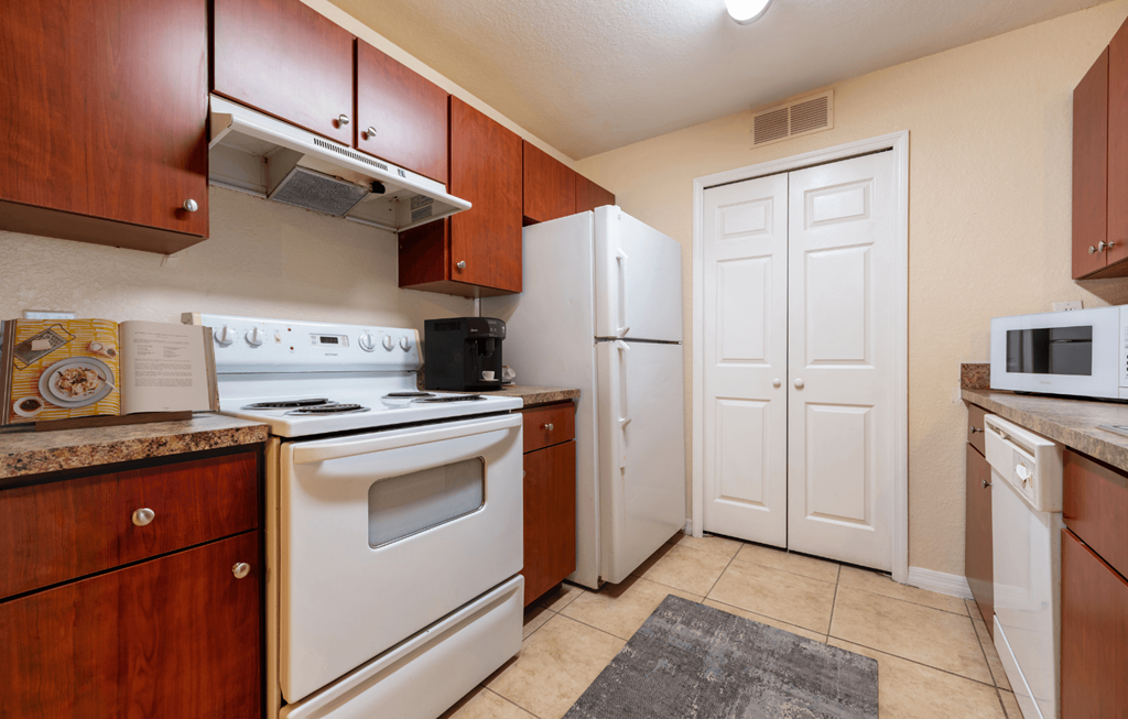 Modern, Fully Equipped Kitchens at Brandywine Affordable Apartments in Tampa, FL