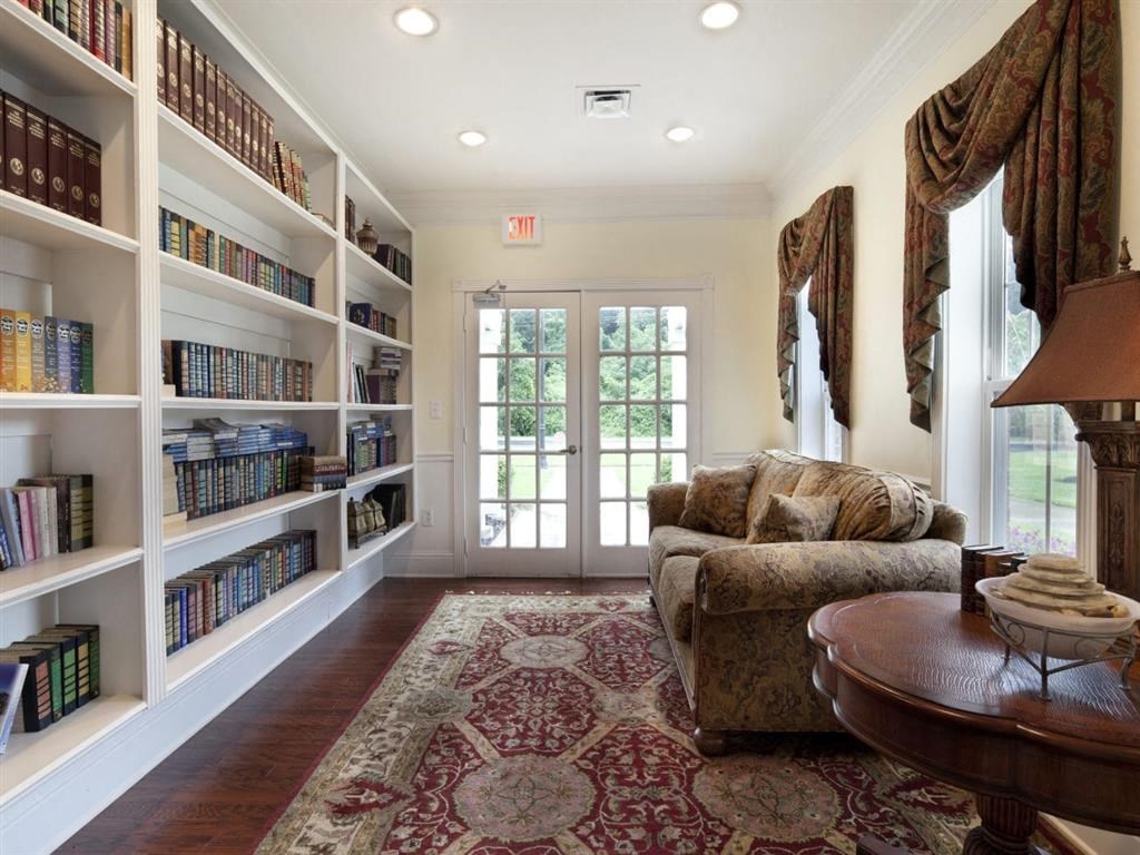 Library at Spring Manor Senior Apartments in Poughkeepsie, NY