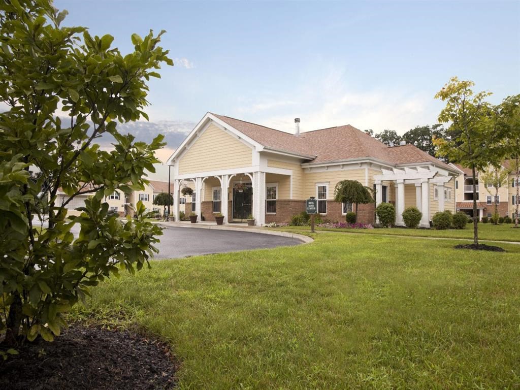 Spring Manor Apartments, 600 Spring Manor Circle, Poughkeepsie, NY