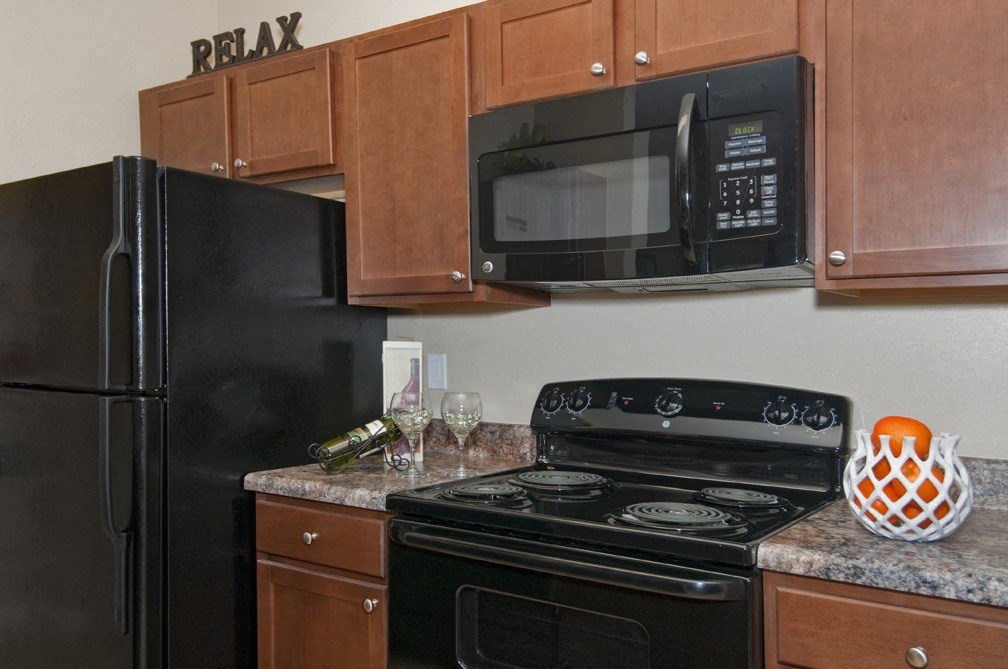 Kitchen Appliances at Sabal Ridge Affordable Apartments in Tampa FL