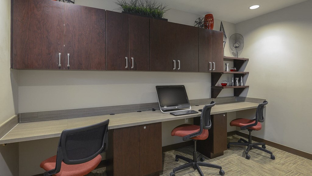 Business Center at West Brickell Tower Senior Apartments in Miami