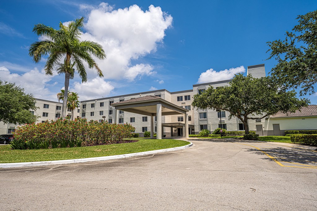Riverview House Senior Apartments in Lake Worth FL