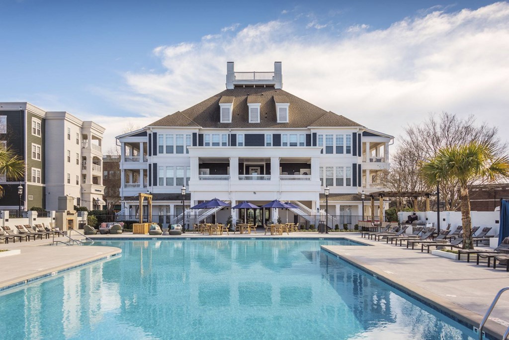 the swimming pool at the resort at longboat key club