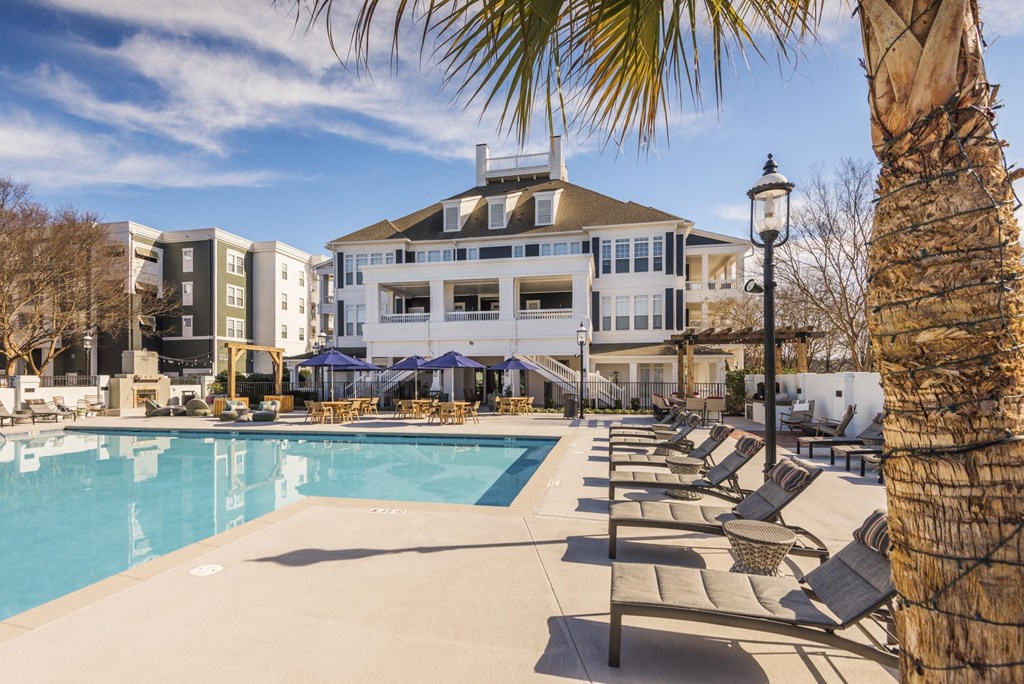 the swimming pool at the resort at longboat key club