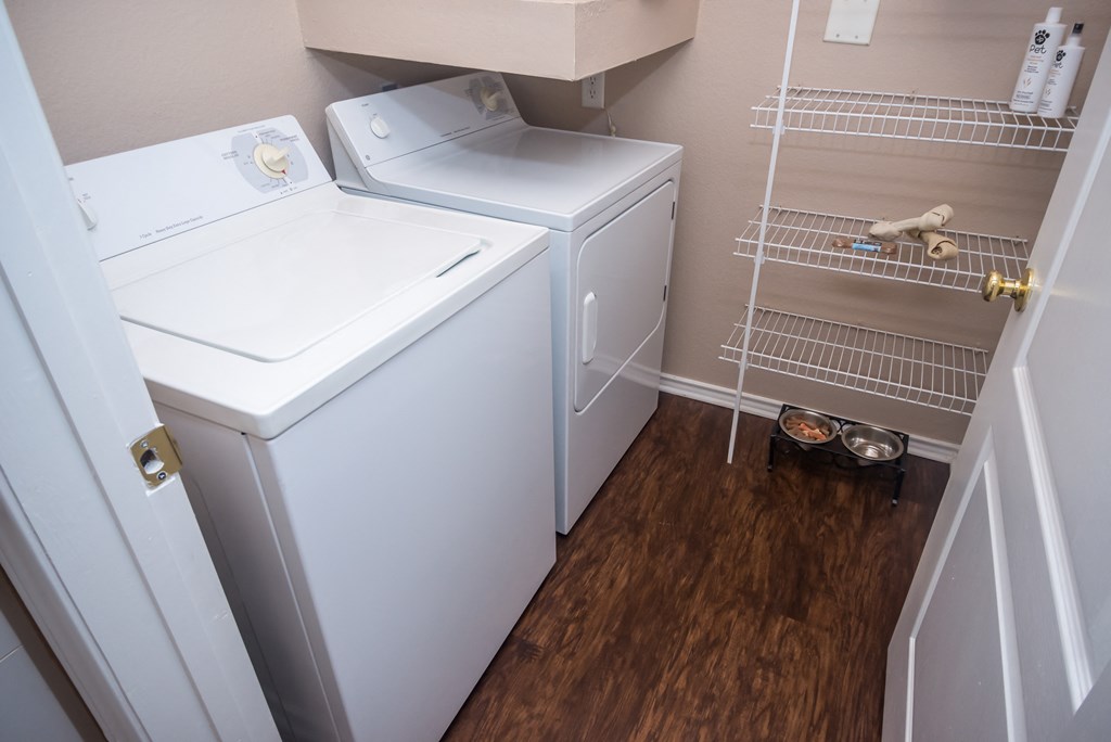 In-home washer and dryer at River Stone Ranch, Texas