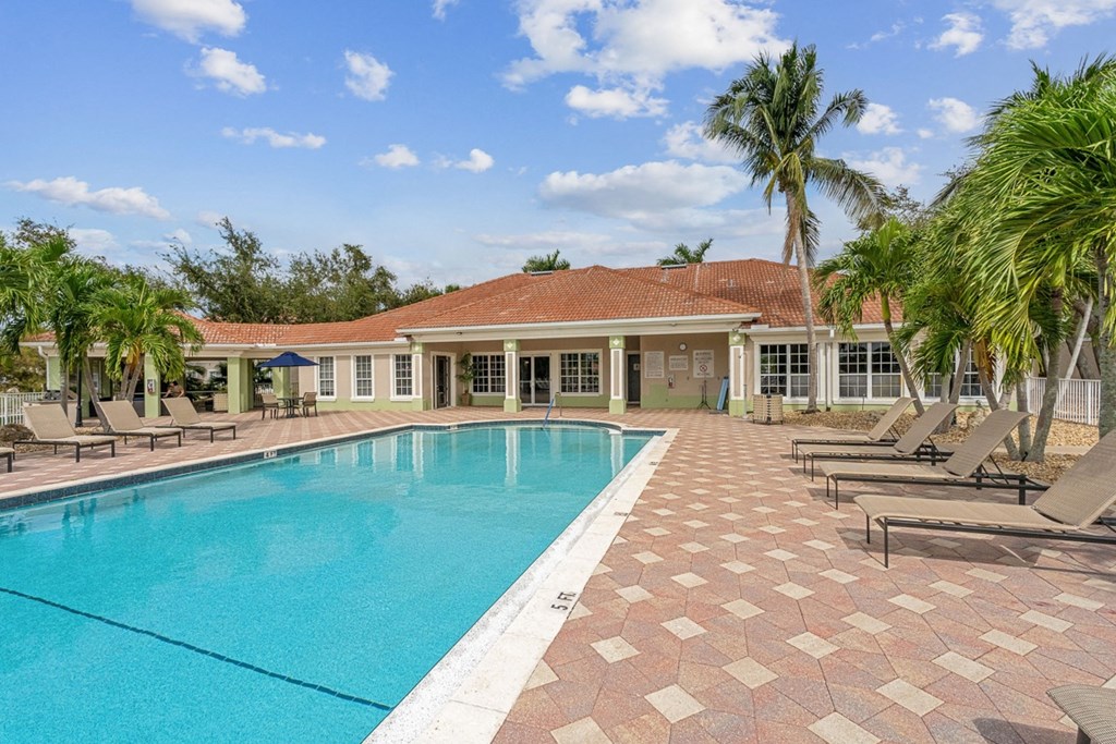 Swimming Pool | Bay Breeze Villas