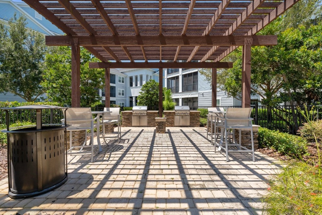 Outdoor Patio with Grills at Village at Terra Bella Apartments, FL