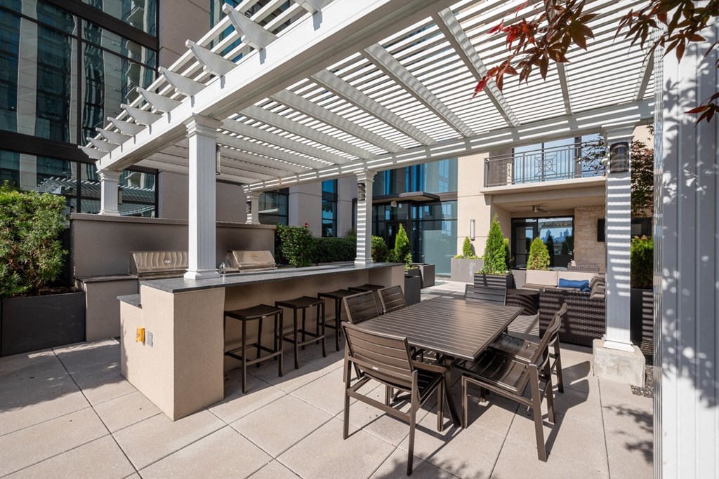 Outdoor Seating at The Sutton, Atlanta, 30305