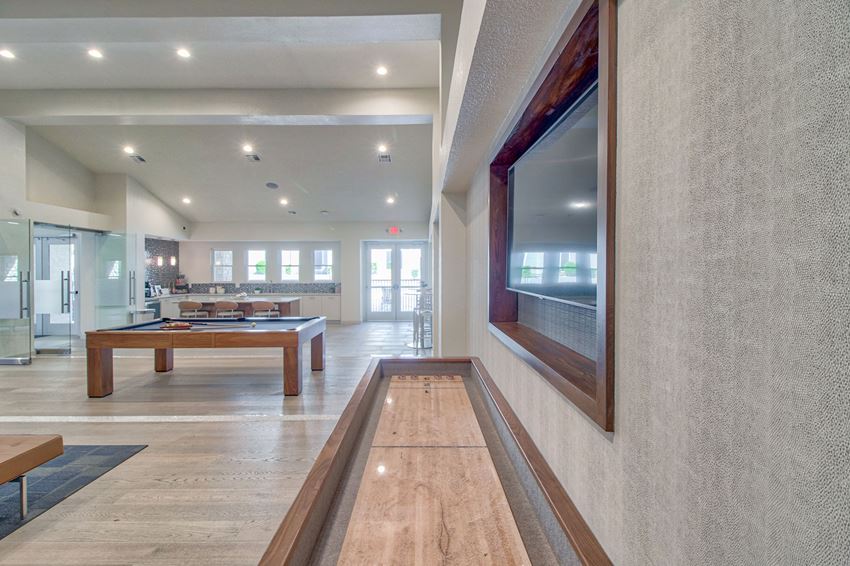 Stonelake At The Arboretum Apartments, 9801 Stonelake Blvd., Austin, TX