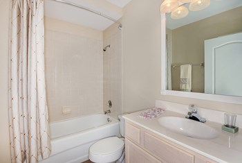 Bathroom Bathroom | Bay Breeze Villas - Photo Gallery 4
