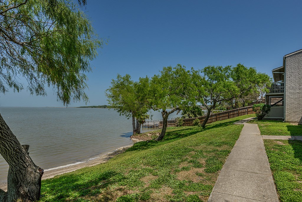 Water views | Bay Club