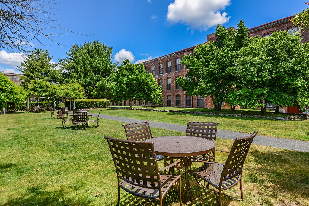 Outdoor gathering space at Bigelow Commons, Enfield
