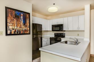 Kitchen | Bigelow Commons - Photo Gallery 4