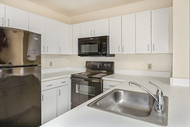 Kitchen | Bigelow Commons - Photo Gallery 3