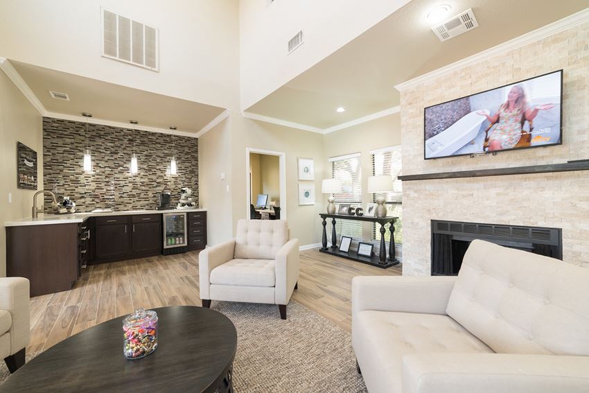 Leasing center Leasing center | Canyon Creek - Photo Gallery