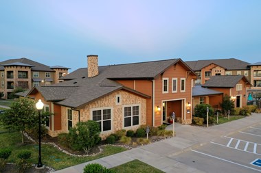 2400 Corporation Pkwy 1-2 Beds Apartment for Rent - Photo Gallery 1
