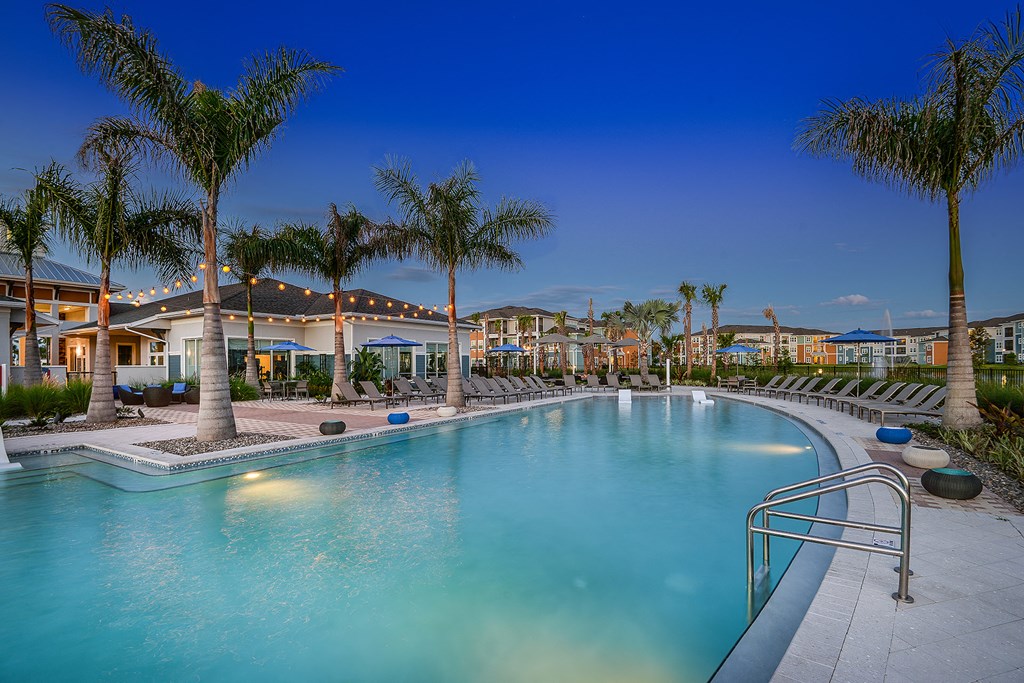 Serene swimming pool  at Echo Lake, Bradenton, FL
