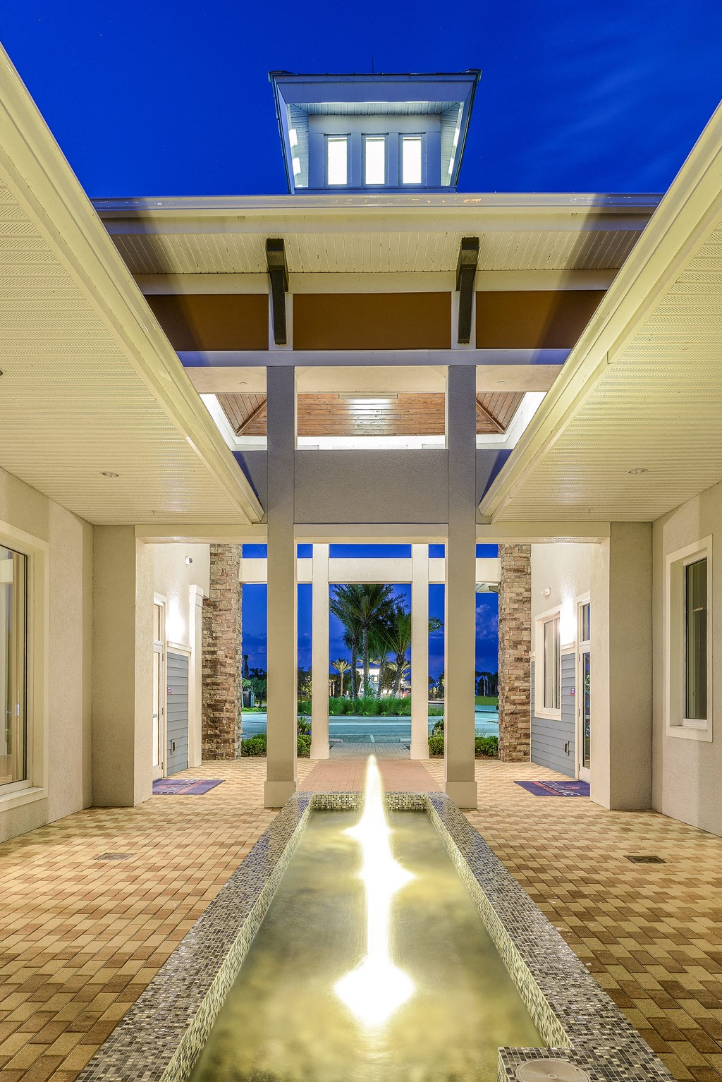 Grounds include water features at Echo Lake, Bradenton, FL