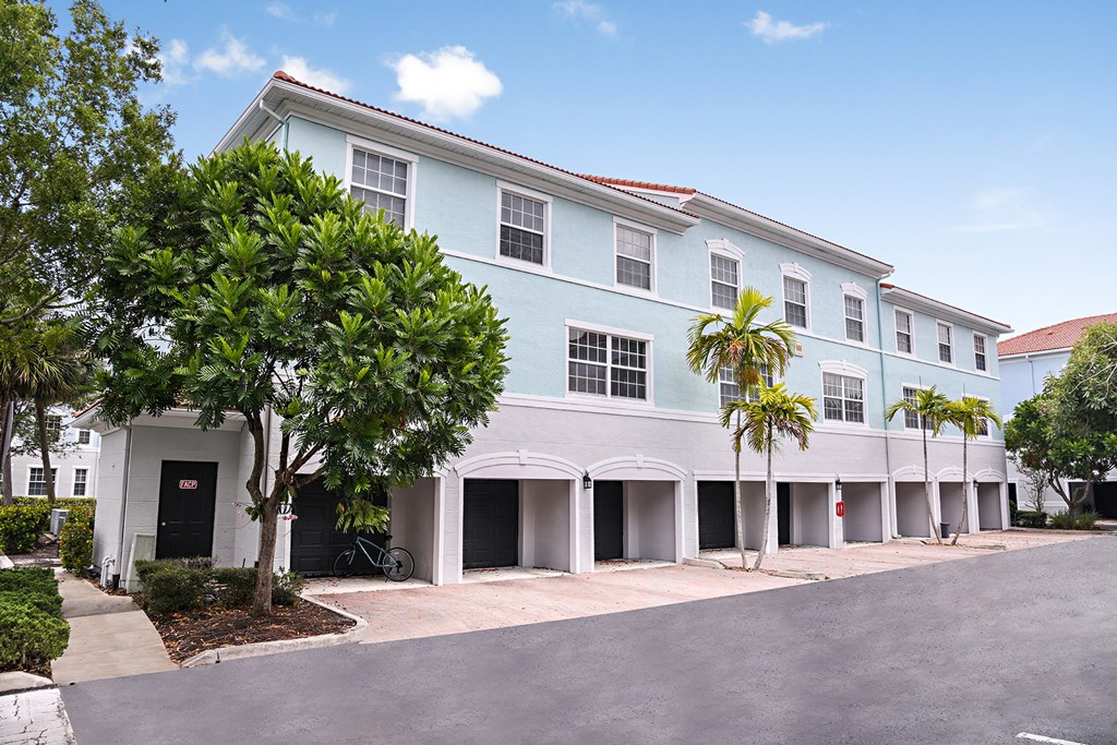 Garage Parking Available at Floresta, Jupiter, 33458