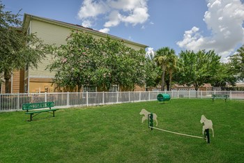 Dog park  | Grandeville on Saxon - Photo Gallery 20