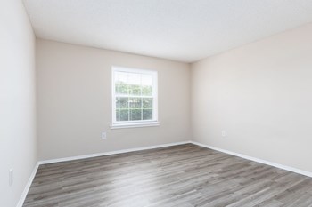 1874 Brittany Drive 2-3 Beds Apartment for Rent - Photo Gallery 16