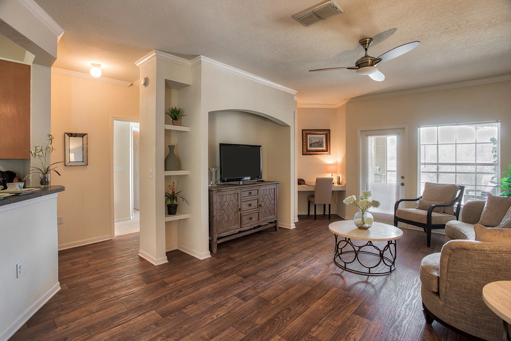 Living Room at Ballantrae Apartments, Sanford, FL, 32771