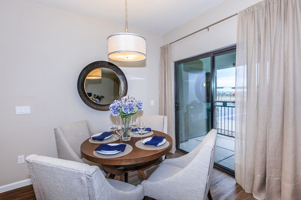 Dining room at The Canyons at Linda Vista Trail, Arizona