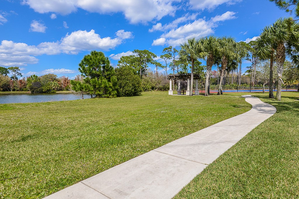 Lakeside walking path at Floresta, Jupiter, Florida