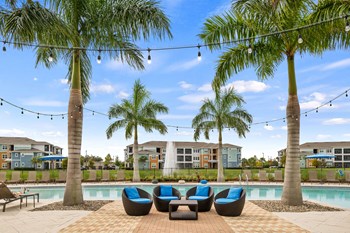 Shimmering pool and outdoor lounge | Echo Lake - Photo Gallery 9
